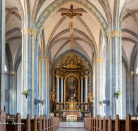 fileadmin/roha/images_galerie/orte_landschaft/Laufen/LAUF-STIFTSK-0009-03-D-roha-Laufen-Stiftskirche-Altar.png