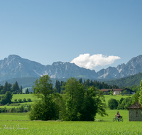 fileadmin/roha/images_galerie/orte_landschaft/Teisendorf/IN-LANDS-Teisendorf/SPO-E-BIKE-TEI-KARLS-0021-D-roha-Sport-E-Bike-Teisendorf-Hochstaufen-Woerlach.png