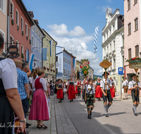 fileadmin/roha/Gautrachtenfest/Bilderglalerie/Gaufest-2023/Festsonntag/BR-GAUFEST-TEIS-2023-3-1137-04-2-D-roha--Tracht-Gaufest-Teisendorf.png