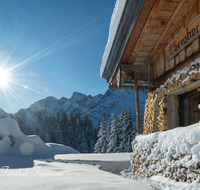 fileadmin/roha/Interessantes-in-Kurzform/BGD-ROSSF-GOELL-0002-0-06-D-M-roha-Berchtesgaden-Rossfeld-Goell-Oberahorn-Alm-Winter.png