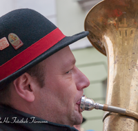 fileadmin/roha/images_galerie/brauchtum/Fasching/BR-FASCHI-2018-1559-02-D-roha-Brauchtum-Fasching-Zug-Teisendorf-Marktstrasse-So-Halunke-Waging.png