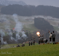 fileadmin/roha/images_galerie/brauchtum/Weihnachten-Boeller/BR-WEIH-BOELL-AN-2016-1510-03-D-roha-Brauchtum-Weihnachten-Silvester-Anger-Boeller-Schuetze.png