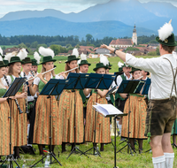 fileadmin/roha/images_galerie/musik/Blasmusik/Steinbruenning-Surheim/MU-BLA-STEINBR-SUR-2024-1909-01-D-H-roha-Musik-Blasmusik-Saaldorf-Steinbruenning-Surheim.png