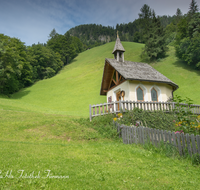 fileadmin/roha/images_galerie/kirche_religion/Lofer/LOFER-WEISSB-WANDBK-0004-D-roha-Lofer-Weissbach-Wandbauer-Kapelle.png