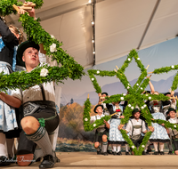 fileadmin/roha/images_galerie/orte_landschaft/Teisendorf/Gaufest-GauverbandI-Freitag14.-Sonntag23.Juli2023/BR-GAUFEST-TEIS-2023-2-2217-1-D-roha-Tracht-Gaufest-Teisendorf.png