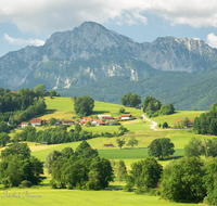 fileadmin/roha/images_galerie/orte_landschaft/Anger/Anger/Anger-Landschaft/LANDS-TEIS-VACH-0008-D-roha-Landschaft-Teisendorf-Anger-Vachenlueg-Hochstaufen.png