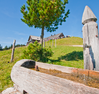 fileadmin/roha/images_galerie/Wasser-Brunnen/TEI-STO-BRUN-0003-D-roha-Teisendorf-Teisenberg-Stoisser-Alm-Brunnen-Wasser.png