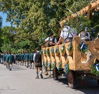 fileadmin/roha/images_galerie/orte_landschaft/Ainring/Trachtenfest/BR-FEST-FELDK-TRACH-2019-08-18-1139-D-roha-Brauchtum-Fest-Feldkirchen-Trachtenverein-Ainring-Festzug.png