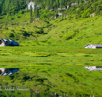 fileadmin/roha/images_galerie/orte_landschaft/Berchtesgaden/Nationalpark_Klausbachtal_Wimbachtal_-Klamm/BGD-NAT-FUNT-0010-D-roha-Berchtesgaden-Nationalpark-Funtensee-Almhuette-Spiegelung.png