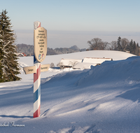 fileadmin/roha/images_galerie/dies_das/LANDA-GRENZE-WI-0010-D-roha-Landart-Grenze-Winter-Bayern-Chiemgau-Salzburg-Rupertiwinkel-historisch-Teisendorf-Siegsdorf.png