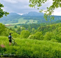 fileadmin/roha/images_galerie/orte_landschaft/Anger/Hoeglwoerth/SPO-MOUN-ANG-HOEG-0011-D-roha-Sport-Mountainbike-Anger-Hoeglwoerth-Hochstaufen-Zwiesel.png