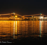 fileadmin/roha/images_galerie/orte_landschaft/Chiemsee/CHIE-SCHIFF-CHRI-0013-D-roha-Chiemsee-Schiff-Fahrt-Weihnachten-Christkindlmarkt-Beleuchtung-Fraueninsel.png