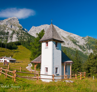 fileadmin/roha/images_galerie/kirche_religion/Berchtesgaden/KKKM-BGD-KUEHR-0003-D-roha-Kapelle-Berchtesgaden-Nationalpark-Kuehroint-Watzmann.png