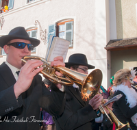 fileadmin/roha/images_galerie/brauchtum/Fasching/BR-FASCHI-MA-ZU-2015-1439-08-D-roha-Brauchtum-Fasching-Zug-Teisendorf-Marktstrasse-Musikkapelle.png