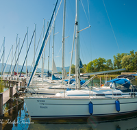 fileadmin/roha/images_galerie/orte_landschaft/Rimsting-Chiemsee/CHIE-YACHT-SCHAFW-0002-D-roha-Chiemsee-Rimsting-Schafwascher-Bucht-Yacht-Hafen.png