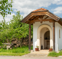 fileadmin/roha/images_galerie/kirche_religion/Weildorf/KKKM-WEIL-OFF-0035-D-roha-Kapelle-Offenwang-Weildorf.png