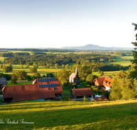 fileadmin/roha/images_galerie/orte_landschaft/Anger/Anger/AN-VACH-0002-D-roha-Anger-Vachenlueg-Strass-Haunsberg-Panorama.png