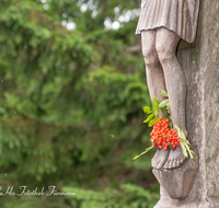 fileadmin/roha/images_galerie/kirche_religion/Teisendorf/Freidling-Berg-Stoisseralm/KKKM-TEIS-STOISS-0001-7-D-roha-Gipfel-Kreuz-Teisenberg-Stoisser-Alm-Teisendorf-Anger-Fuss.png