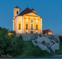 fileadmin/roha/images_galerie/orte_landschaft/Burghausen/BURGH-MARIENB-0014-D-roha-Burghausen-Marienberg-Kirche-Wallfahrt-Nacht.png