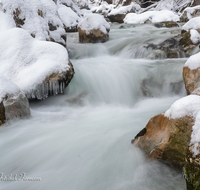 fileadmin/roha/images_galerie/orte_landschaft/Berchtesgaden/Ramsau/BGD-RA-ZAUB-WI-0004-D-roha-Berchtesgaden-Ramsau-Zauberwald-Wildwasser-Winter.png