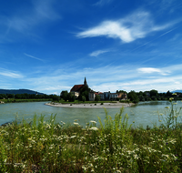 fileadmin/roha/images_galerie/Hintergrund-Download/1024x800/LAUF-SALZACH-0041-D-roha-Laufen-Salzach-Schleife-Stiftskirche-Blumenwiese.png