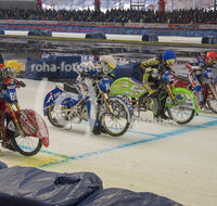 fileadmin/roha/images_galerie/Freizeit-Sport/Eisspeedway/SPO-EIS-SPEED-INZ-0020-2018-1620-02-roha-Sport-Eisspeedway-Inzell-Max-Aicher-Arena-Start.jpg