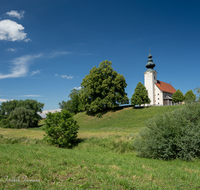 fileadmin/roha/images_galerie/orte_landschaft/Ainring/AINR-THUND-0016-D-roha-Ainring-Thundorf-Kirche.png