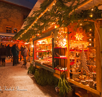 fileadmin/roha/images_galerie/brauchtum/Weihnachten/Christkindlmarkt-Bad-Reichenhall/BAD-REI-GRUT-CHRIST-0014-D-roha-Bad-Reichenhall-Burg-Gruttenstein-Christkindlmarkt-Weihnachten.png