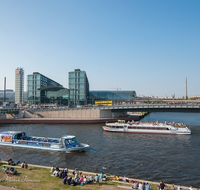 fileadmin/roha/images_galerie/orte_landschaft/Berlin/BERL-BAHNH-0004-D-roha-Berlin-Bahnhof-Spree.png