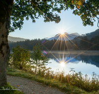 fileadmin/roha/images_galerie/orte_landschaft/Berchtesgaden/Ramsau/SON-AU-RA-HINT-0001-0729-01-D-roha-Sonnenaufgang-Ramsau-Hintersee.png