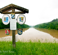 fileadmin/roha/images_galerie/orte_landschaft/Petting/WAS-HOCHW-SURSP-0002-D-roha-Wasser-Hochwasser-Surspeicher-Petting-Teisendorf-Regen.png