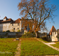 fileadmin/roha/images_galerie/orte_landschaft/Burghausen/BURGH-BURG-0013-D-roha-Burghausen-Burg-Innenhof.png