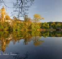 fileadmin/roha/images_galerie/orte_landschaft/Anger/Hoeglwoerth/AN-HOE-0054-5-D-roha-Anger-Hoeglwoerth-See-Wasser-Sonnenuntergang-Fruehling.png