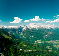 fileadmin/roha/images_galerie/orte_landschaft/Berchtesgaden/Kehlstein/BGD-KE-PAN-0003-D-roha-Berchtesgaden-Kehlstein-Haus-Watzmann-Hochkalter-Koenigsee-Panorama.png