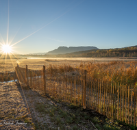 fileadmin/roha/images_galerie/orte_landschaft/Ainring/SO-AU-AIN-MOOR-0001-0755-D-roha-Sonnenaufgang-Ainring-Moor-See.png