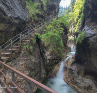 fileadmin/roha/images_galerie/orte_landschaft/Berchtesgaden/Marktschellenberg-Ettenberg/BGD-ALMB-KLAMM-0001-07-D-roha-Berchtesgaden-Almbachklamm-Untersberg-Wasser-Marktschellenberg.png