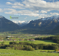 fileadmin/roha/images_galerie/Hintergrund-Download/1024x800/PID-STROBL-0002-D-roha-Piding-_Strobl-Alm-Panorama-Untersberg-Lattengebirge-Steinernes-Meer-Fruehling.jpg