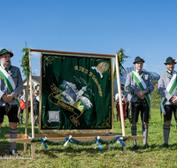 fileadmin/roha/images_galerie/orte_landschaft/Ainring/Trachtenfest/BR-FEST-FELDK-TRACH-2019-08-18-1000-D-roha-Brauchtum-Fest-Feldkirchen-Trachtenverein-Ainring-Fahne.png