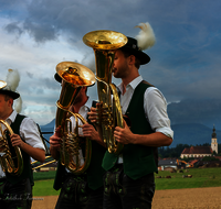 fileadmin/roha/images_galerie/musik/Blasmusik/Steinbruenning-Surheim/MU-BLA-STEINBR-SUR-2024-1916-1-D-H-roha-Musik-Blasmusik-Saaldorf-Steinbruenning-Surheim.png