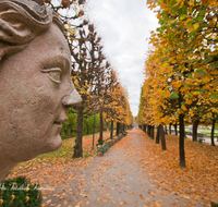 fileadmin/roha/images_galerie/orte_landschaft/Salzburg/Mirabell-Zwergerlgarten/SA-MIRA-GART-FIG-0014-D-roha-Salzburg-Mirabell-Garten-Figur-Marmor-Statue-Dame.png