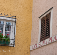 fileadmin/roha/images_galerie/orte_landschaft/Salzburg/Steingasse/SA-STEING-0023-D-roha-Salzburg-Steingasse-Fenster.png