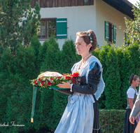 fileadmin/roha/images_galerie/orte_landschaft/Anger/Anger-Trachten-Musik-Fest/BR-FEST-ANG-MUS-TRACH-2018-08-19-0934-02-D-roha-Brauchtum-Fest-Anger-Trachtenverein-Musikkapelle.png