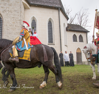 fileadmin/roha/images_galerie/brauchtum/Leonhardiritt/Traunstein-Georgiritt/BR-PFRI-TRAUNST-2015-1119-05-D-roha-Brauchtum-Pferdeumritt-Georgiritt-Traunstein-Ettendorfer-Kircherl.png