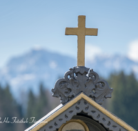 fileadmin/roha/images_galerie/kirche_religion/Tei-Wei-Rosenkranzweg/KKKM-TEI-WEI-ROS-06-0001-D-roha-Wegkreuz-Rosenkranz-Teisendorf-Weildorf-Weg.png