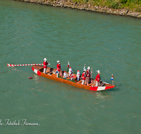 fileadmin/roha/images_galerie/brauchtum/Fronleichnam/Oberndorf-Himmelbrotschutzen/BR-FRON-OBERND-0028-D-roha-Brauchtum-Fronleichnam-Oberndorf-Salzach-Schiffer-Garde-Zille-Schiff-Himmelbrotschutzen.png