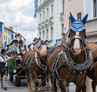 fileadmin/roha/Gautrachtenfest/Bilderglalerie/Gaufest-2023/Festsonntag/BR-GAUFEST-TEIS-2023-3-1139-2-D-roha-Tracht-Gaufest-Teisendorf.png