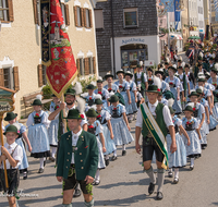 fileadmin/roha/images_galerie/brauchtum/Tracht/Trachtenverein_Teisendorf/BR-TRACH-TEI-VER-FFW-2016-1201-01-D-roha-Brauchtum-Tracht-Teisendorf-Fest-FFW-Markstrasse.png