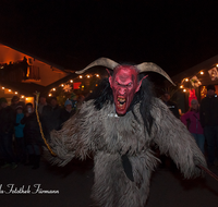 fileadmin/roha/images_galerie/brauchtum/Weihnachten-Perchten-Gloeckler/BR-WEIH-PERCHT-HOCHST-PASS-0020-D-roha-Brauchtum-Weihnachten-Perchten-Maske-Hochstaufen-Pass-Fell-Hoerner.png