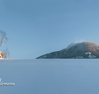 fileadmin/roha/images_galerie/orte_landschaft/Berchtesgaden/Kirchleitnkapelle/BGD-KIRCHL-KAP-PAN-0006-D-roha-Berchtesgaden-Kirchleitn-Kapelle-Winter-Schnee-Kehlstein-Hohes-Brett.png