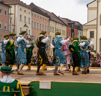 fileadmin/roha/images_galerie/brauchtum/Ostern/Schwertertanz/BR-OST-SCHWERT-2015-0937-0-02-D-roha-Brauchtum-Ostern-Schwertertanz-Traunstein.png